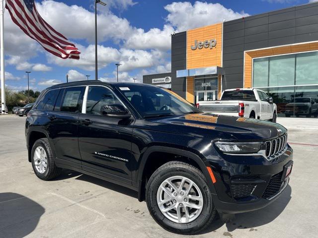 2025 Jeep Grand Cherokee GRAND CHEROKEE LAREDO X 4X2