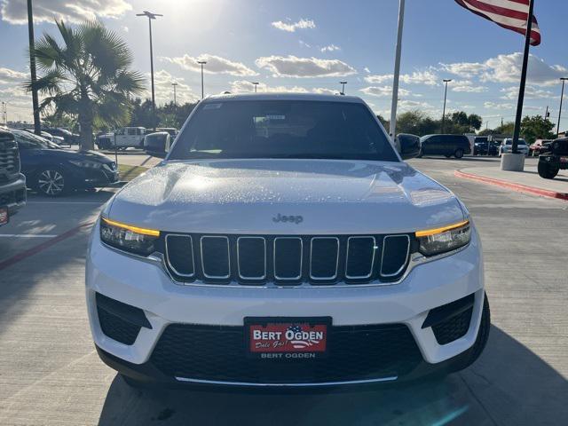 2025 Jeep Grand Cherokee GRAND CHEROKEE LAREDO X 4X2 2025 Jeep Grand Cherokee GRAND CHEROKEE LAREDO X 4X2