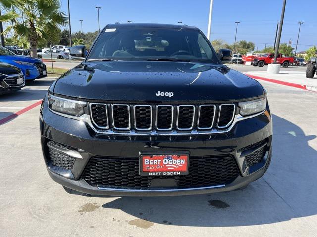 2025 Jeep Grand Cherokee GRAND CHEROKEE LAREDO X 4X4