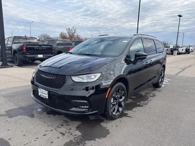 2026 Chrysler Pacifica PACIFICA LIMITED AWD