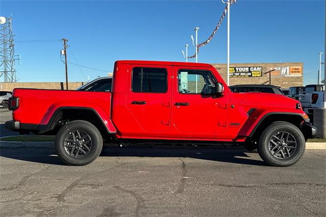 2026 Jeep Gladiator GLADIATOR SPORT S 4X4 2026 Jeep Gladiator GLADIATOR SPORT S 4X4
