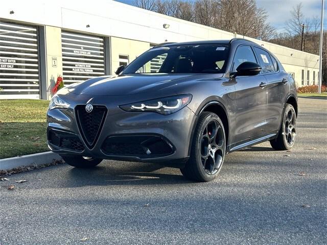 2025 Alfa Romeo Stelvio STELVIO AWD 2025 Alfa Romeo Stelvio STELVIO AWD