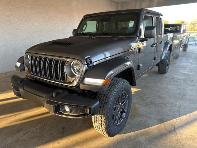 2026 Jeep Gladiator GLADIATOR SPORT S 4X4 2026 Jeep Gladiator GLADIATOR SPORT S 4X4