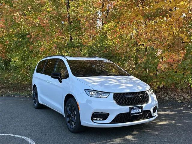 2026 Chrysler Pacifica PACIFICA LIMITED AWD