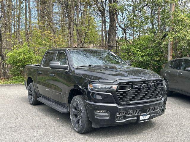 2026 RAM Ram 1500 RAM 1500 EXPRESS CREW CAB 4X4 57 BOX