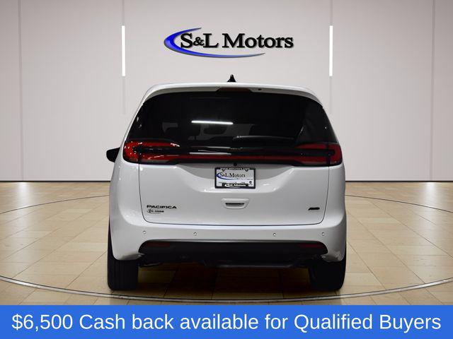2026 Chrysler Pacifica Select AWD