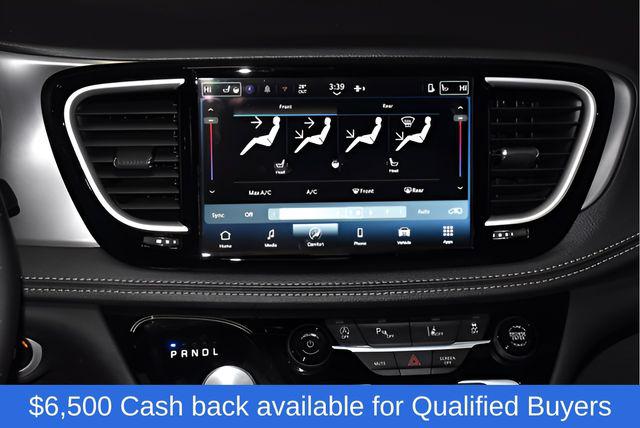 2026 Chrysler Pacifica Select AWD