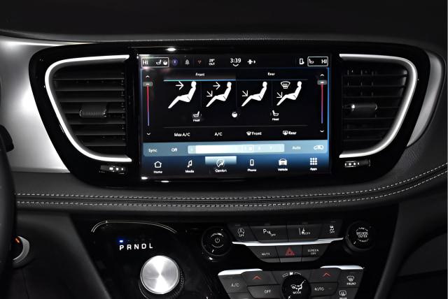 2026 Chrysler Pacifica Select AWD