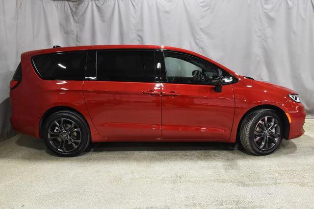 2026 Chrysler Pacifica PACIFICA SELECT AWD 2026 Chrysler Pacifica PACIFICA SELECT AWD