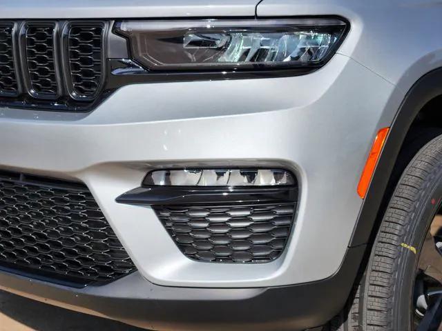2025 Jeep Grand Cherokee Limited 4x2