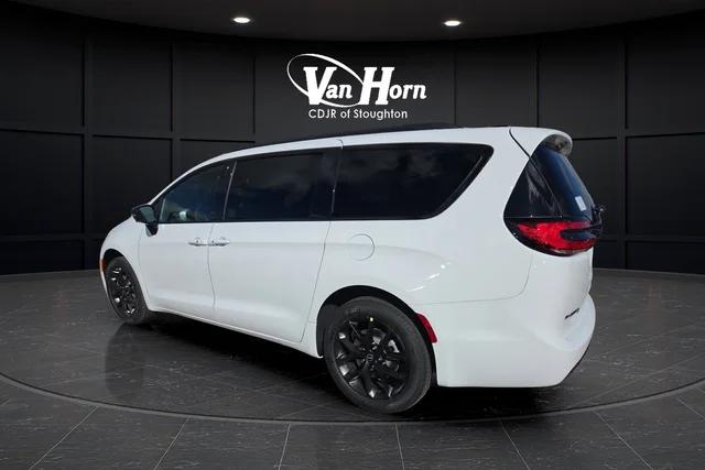 2026 Chrysler Pacifica Limited AWD