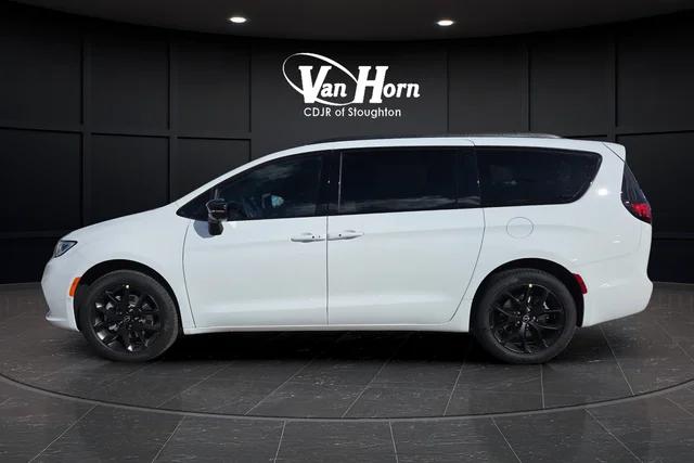 2026 Chrysler Pacifica Limited AWD