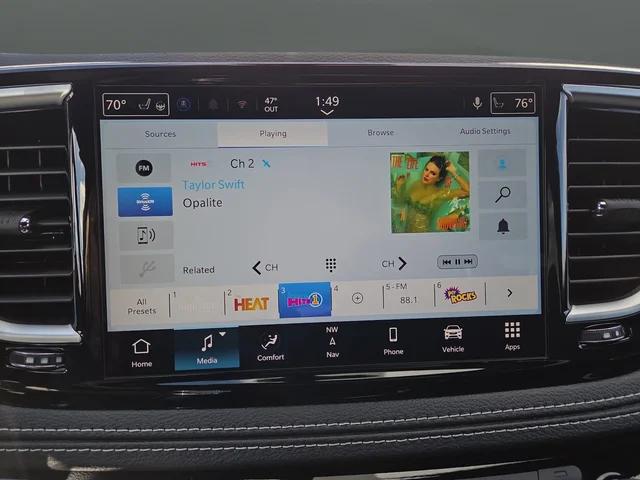 2026 Chrysler Pacifica Limited AWD