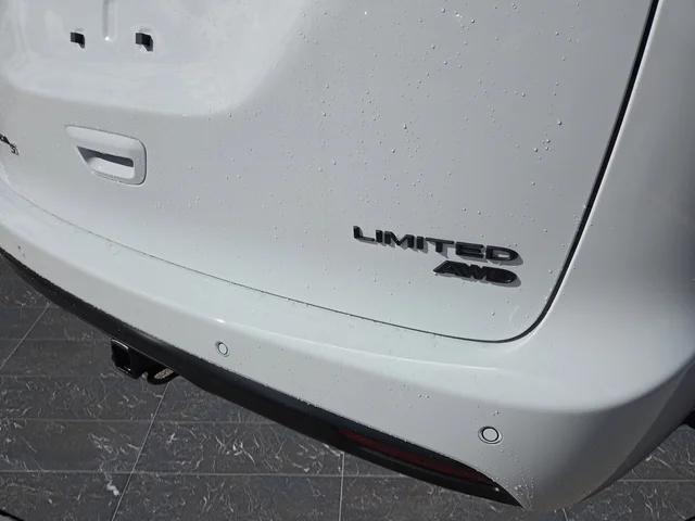 2026 Chrysler Pacifica Limited AWD