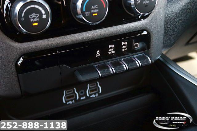 2026 Ram 1500 Express Crew Cab 4x4 5'7" Box