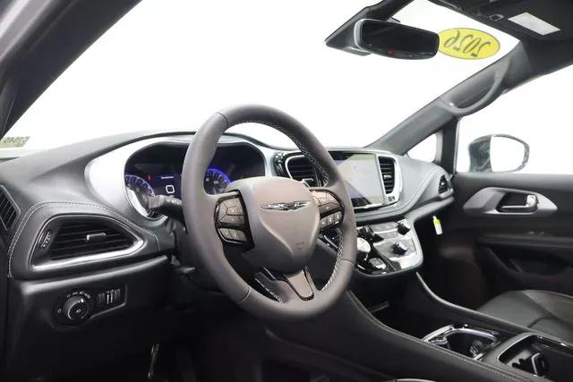 2026 Chrysler Pacifica PACIFICA LIMITED