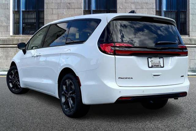 2026 Chrysler Pacifica PACIFICA SELECT AWD