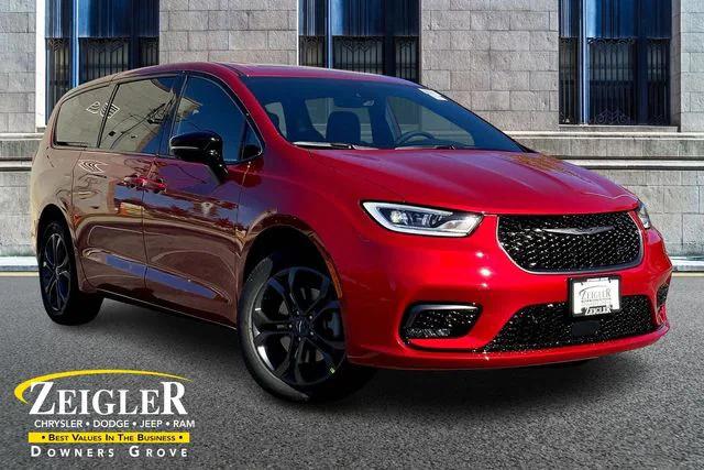 2026 Chrysler Pacifica PACIFICA SELECT AWD