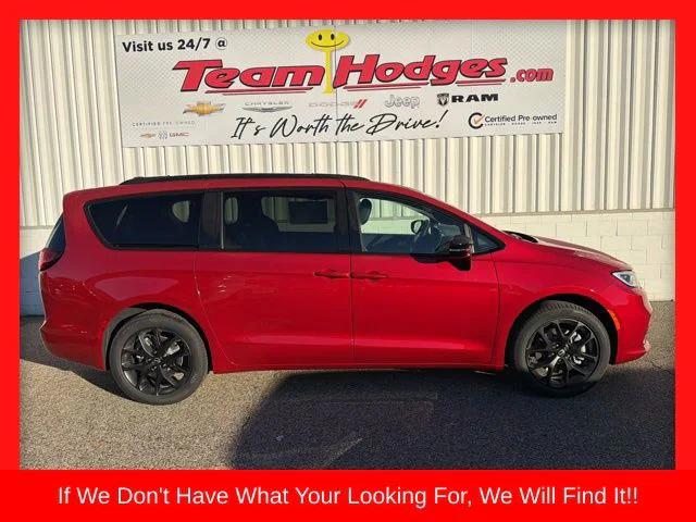 2026 Chrysler Pacifica PACIFICA LIMITED AWD