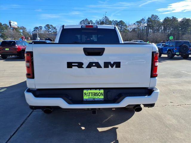 2026 RAM Ram 1500 RAM 1500 EXPRESS CREW CAB 4X2 57 BOX