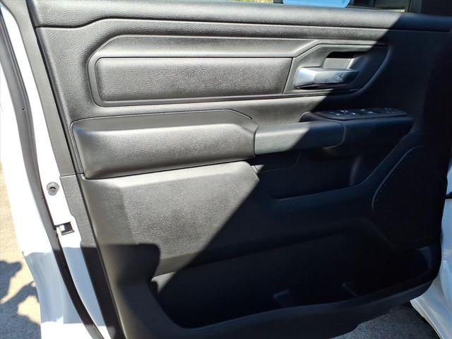 2026 Ram 1500 Express Crew Cab 4x2 5'7" Box