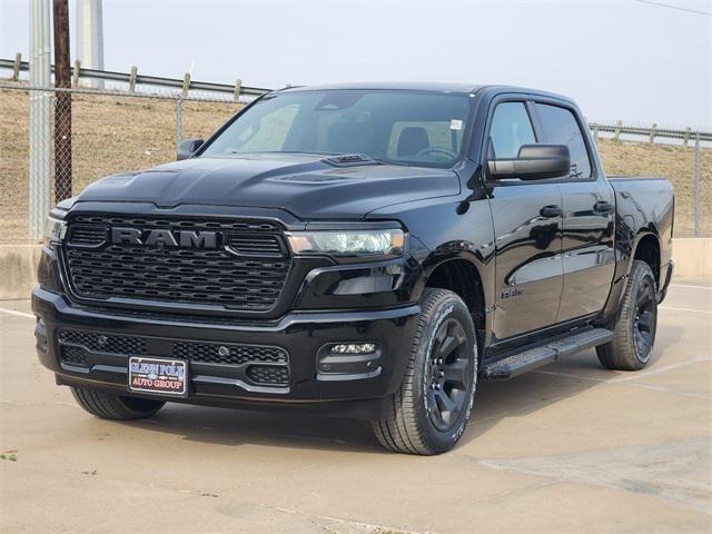 2026 RAM Ram 1500 RAM 1500 EXPRESS CREW CAB 4X4 57 BOX