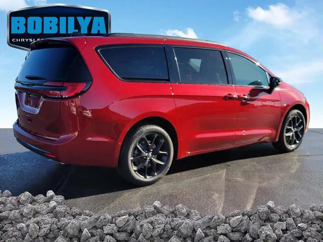 2026 Chrysler Pacifica PACIFICA LIMITED AWD
