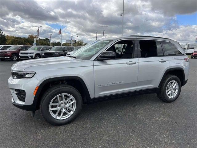 2025 Jeep Grand Cherokee GRAND CHEROKEE LAREDO X 4X4 2025 Jeep Grand Cherokee GRAND CHEROKEE LAREDO X 4X4