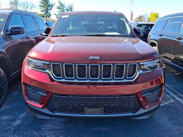 2025 Jeep Grand Cherokee GRAND CHEROKEE LAREDO X 4X4