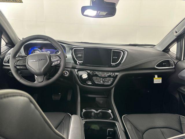 2026 Chrysler Pacifica Limited AWD
