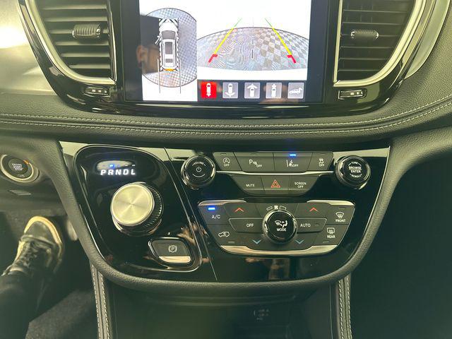 2026 Chrysler Pacifica Limited AWD