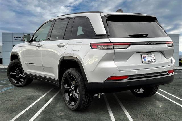 2025 Jeep Grand Cherokee GRAND CHEROKEE ALTITUDE 4X2