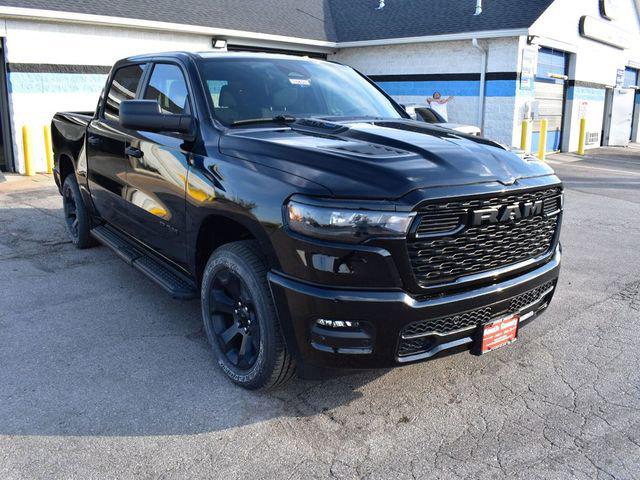 2026 RAM Ram 1500 RAM 1500 EXPRESS CREW CAB 4X4 57 BOX