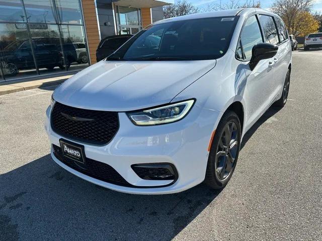 2026 Chrysler Pacifica PACIFICA SELECT AWD 2026 Chrysler Pacifica PACIFICA SELECT AWD