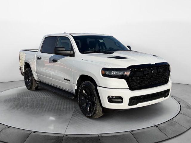 2026 RAM Ram 1500 RAM 1500 EXPRESS CREW CAB 4X4 57 BOX