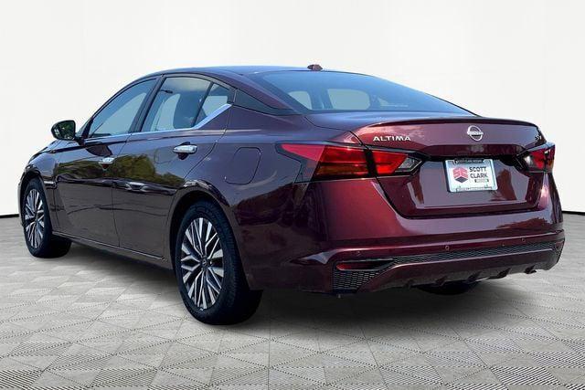 2024 Nissan Altima SV FWD