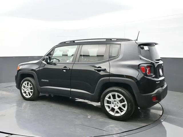 2022 Jeep Renegade Latitude 4x4 2022 Jeep Renegade Latitude 4x4
