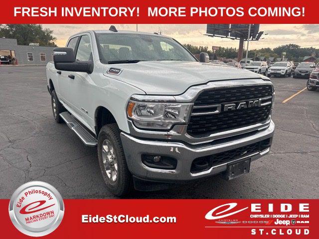 2024 RAM 2500 Big Horn Crew Cab 4x4 64 Box