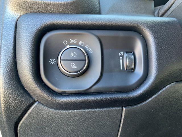 2024 Ram 3500 Big Horn Crew Cab 4x4 8' Box