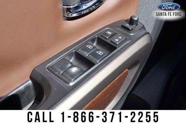 2024 Nissan Titan Crew Cab Platinum Reserve 4x2