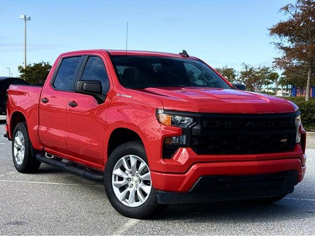 2023 Chevrolet Silverado 1500 4WD Crew Cab Short Bed Custom