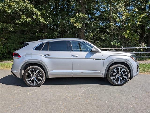 2025 Volkswagen Atlas Cross Sport 2.0T SEL Premium R-Line