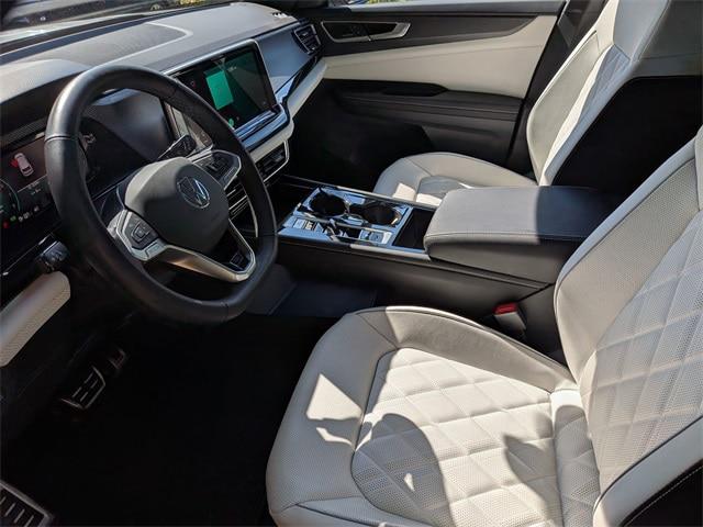 2025 Volkswagen Atlas Cross Sport 2.0T SEL Premium R-Line