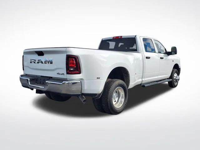 2025 RAM 3500 Tradesman Crew Cab 4x4 8 Box 2025 RAM 3500 Tradesman Crew Cab 4x4 8 Box