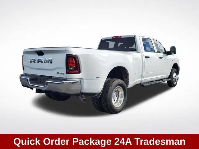 2025 RAM 3500 Tradesman Crew Cab 4x4 8 Box