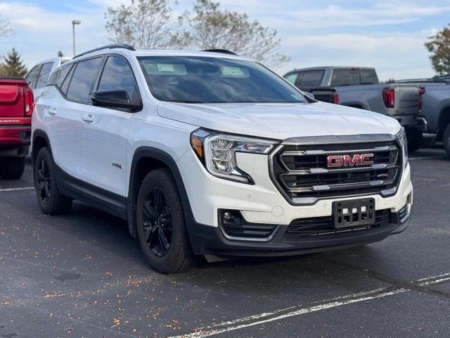 2022 GMC Terrain AWD AT4