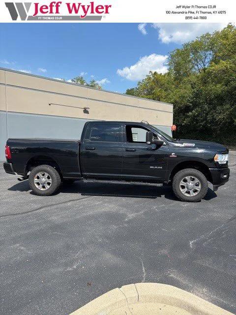 2021 RAM 2500 Big Horn Crew Cab 4x4 64 Box