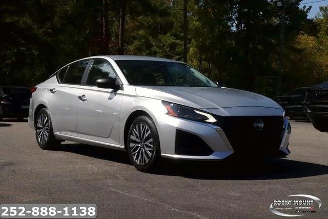 2024 Nissan Altima SV FWD