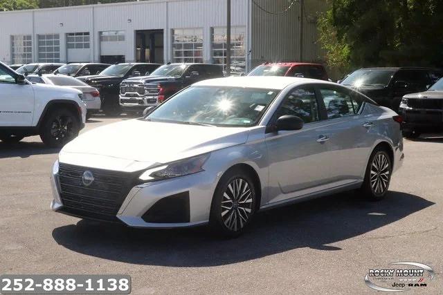 2024 Nissan Altima SV FWD
