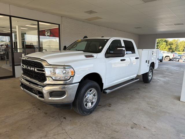 2024 RAM 3500 Tradesman Crew Cab 4x4 8 Box